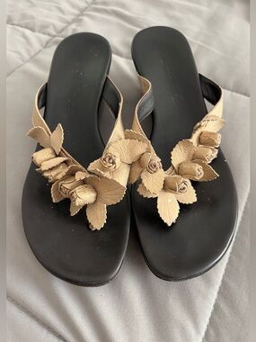 Donald J Pliner Italy Wedge Sandals 🌸 Leather Rosette Platform Slides | Size 8